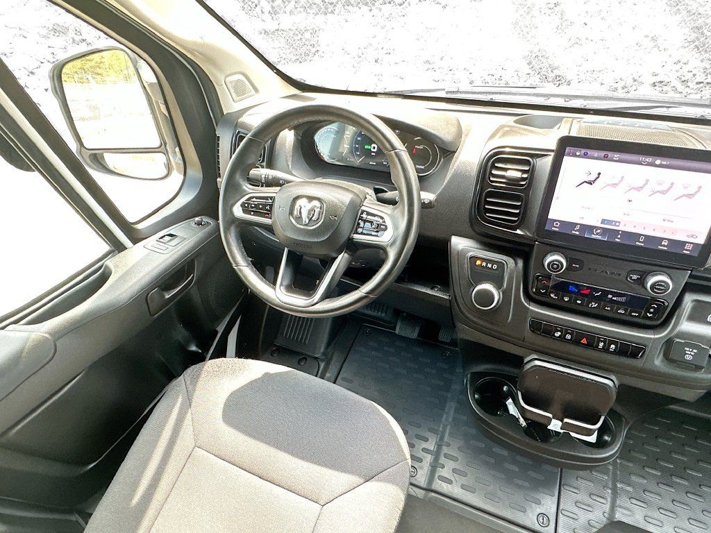Used 2024 RAM ProMaster 3500 w/ Delivery Van Package FWD image 19