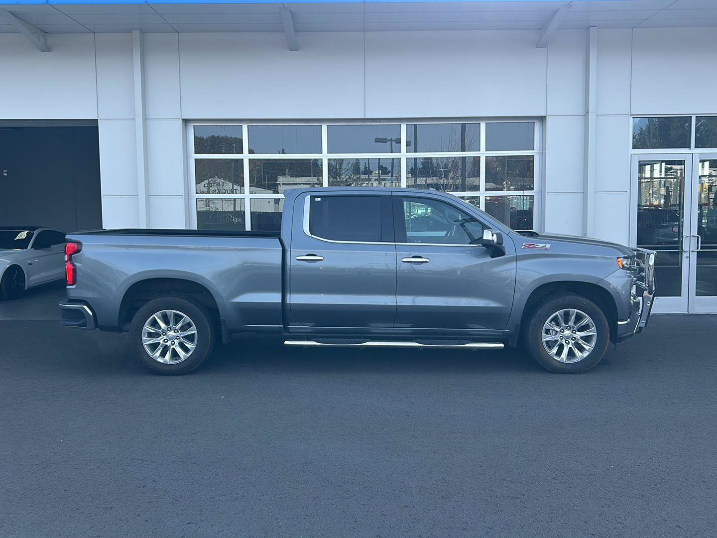 Used 2021 Chevrolet Silverado 1500 LTZ AWD/4WD image 6