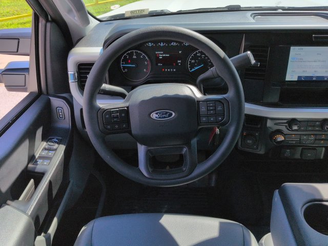 Used 2025 Ford F350 XL w/ XL Chrome Package AWD/4WD image 19