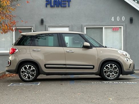 Used 2014 FIAT 500L Trekking w/ Popular Equipment Group image 4