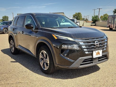 Used 2024 Nissan Rogue SV FWD image 5