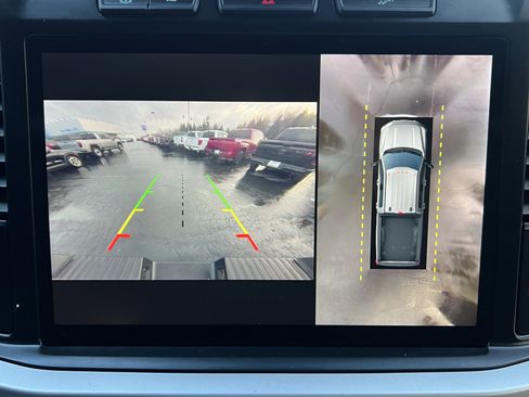 Used 2023 Ford F350 XLT w/ XLT Premium Package image 15