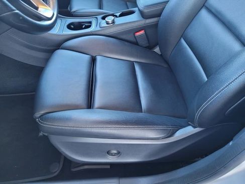 Used 2018 Mercedes-Benz GLA 250 GLA 250 image 16