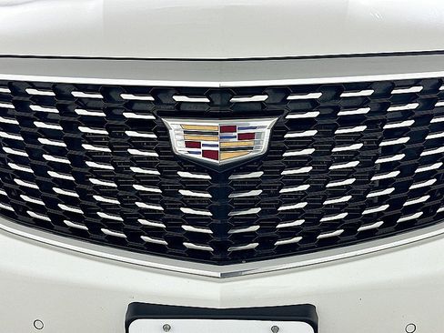 Used 2022 Cadillac XT5 Premium Luxury image 6