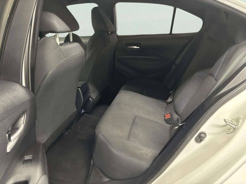 Used 2022 Toyota Corolla SE FWD image 16