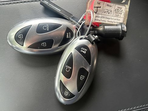 Used 2026 Hyundai Santa Fe SEL AWD/4WD image 22