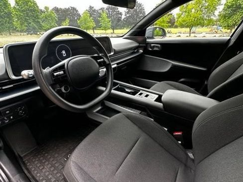 Certified 2025 Hyundai Ioniq 6 SE RWD image 12