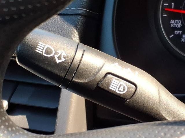 Used 2024 GMC Terrain SLE w/ Driver Convenience Package AWD/4WD image 17