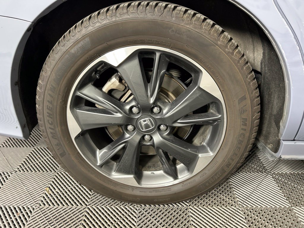 Used 2023 Honda Odyssey Elite image 5