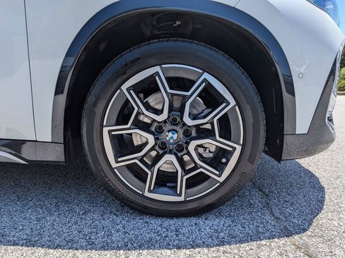 Used 2025 BMW X1 xDrive28i w/ Convenience Package AWD/4WD image 11