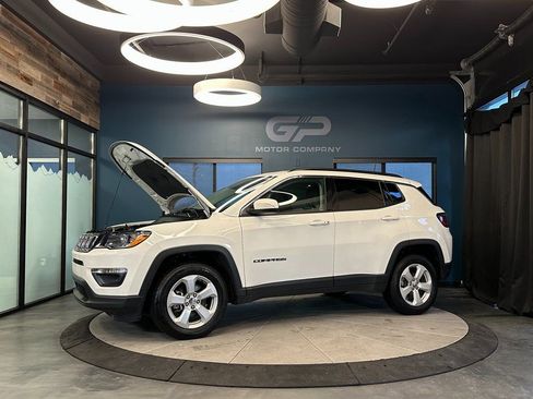 Used 2021 Jeep Compass Latitude w/ Convenience Group AWD/4WD image 23