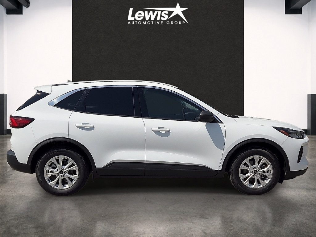 Used 2024 Ford Escape Active FWD image 5