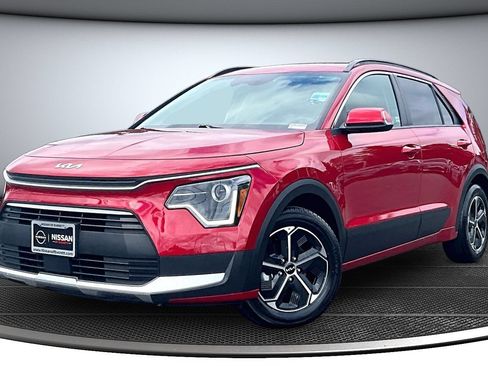 Used 2023 Kia Niro EX FWD image 3