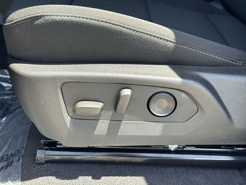 New 2026 GMC Canyon Elevation w/ Convenience Package RWD image 21