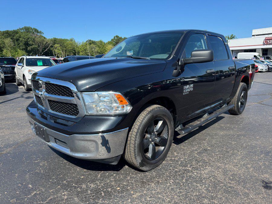 Used 2019 RAM 1500 ST w/ SXT Appearance Group AWD/4WD image 1