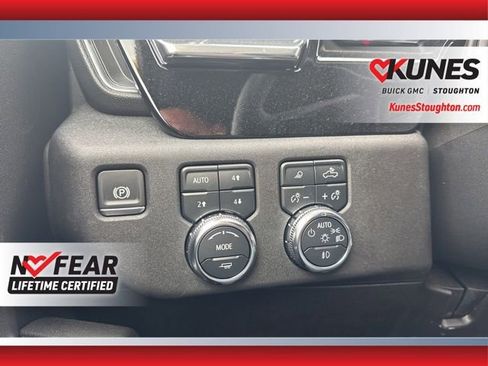 Used 2025 GMC Sierra 2500 SLT w/ SLT Premium Package image 25