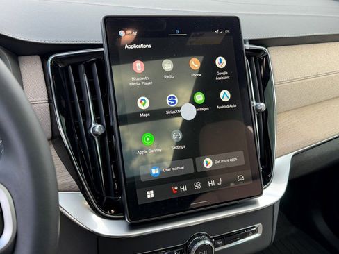 New 2026 Volvo XC90 B6 Plus w/ Protection Package Premier image 22