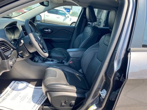 Used 2023 Jeep Cherokee Altitude Lux AWD/4WD image 10