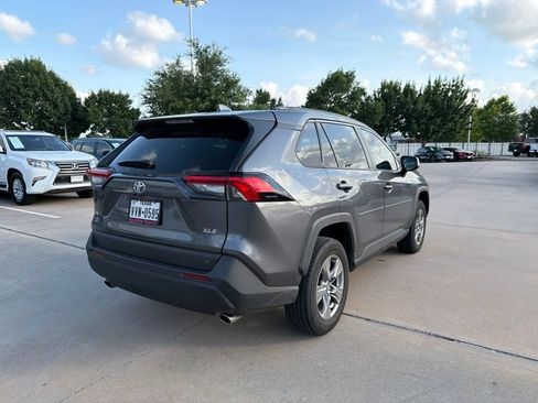 Used 2024 Toyota RAV4 XLE w/ Convenience Package FWD image 3