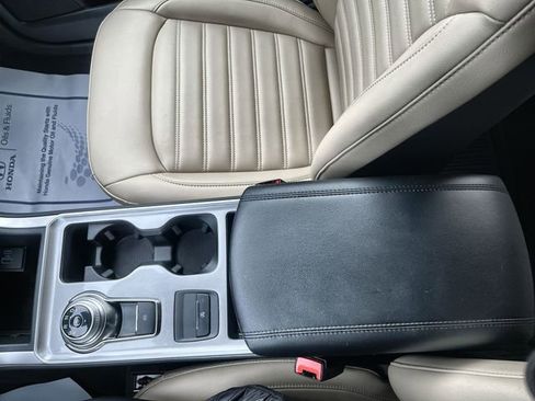 Used 2024 Ford Edge SEL w/ Convenience Package image 23