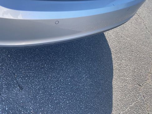 Used 2018 Chevrolet Malibu LT w/ Driver Confidence Package image 9