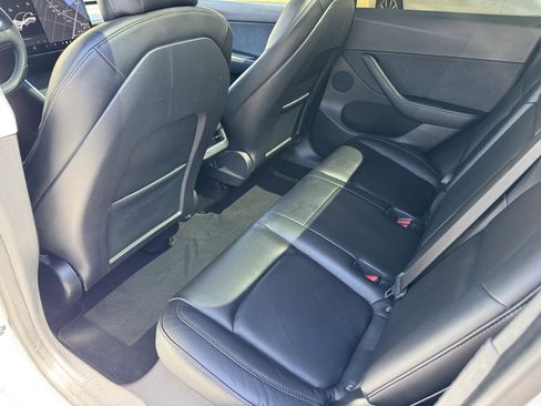 Used 2020 Tesla Model Y Long Range image 22