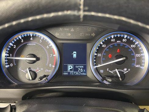 Used 2015 Toyota Highlander Plus FWD image 27