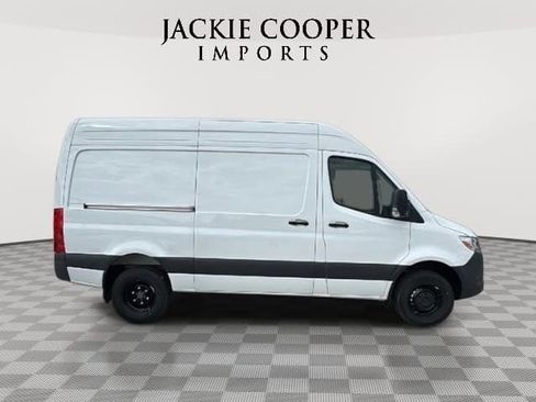 New 2024 Mercedes-Benz Sprinter 144 Cargo image 6