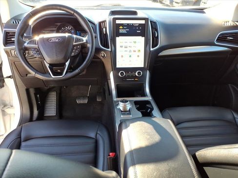 Certified 2022 Ford Edge SEL w/ Convenience Package image 12