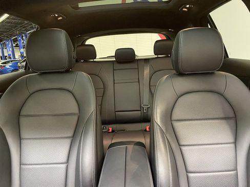 Used 2021 Mercedes-Benz GLC 300 4MATIC image 19