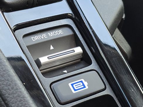 Used 2024 Honda Accord EX-L image 32