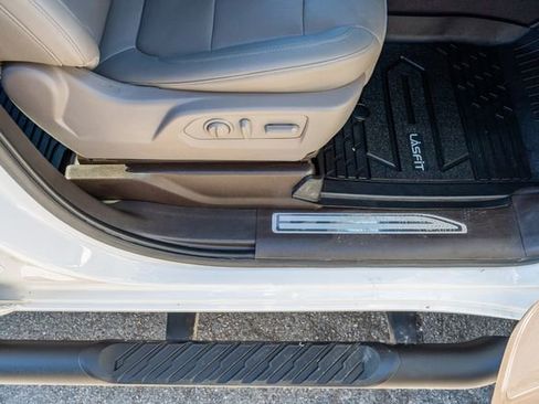 Used 2022 Chevrolet Silverado 2500 LTZ w/ LTZ Texas Edition image 44