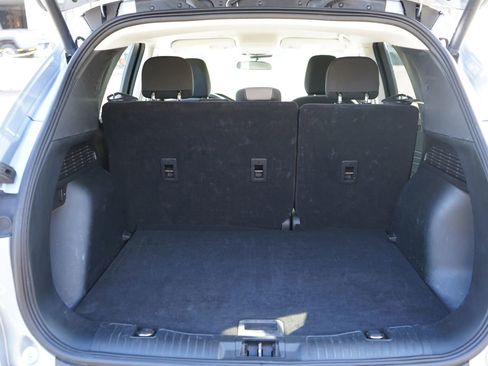 Used 2022 Ford Escape SE w/ SE Sport Appearance Package image 25