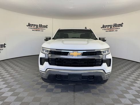 Used 2024 Chevrolet Silverado 1500 LT image 6