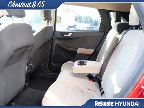 Used 2020 Ford Escape SE FWD image 17