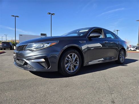 Used 2020 Kia Optima LX image 2