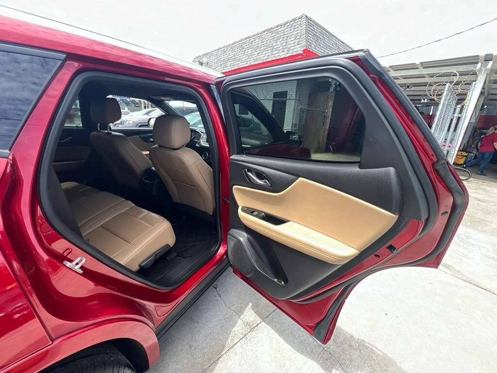 Used 2021 Chevrolet Blazer Premier w/ Driver Confidence II Package FWD image 15