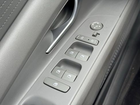 Used 2021 Hyundai Elantra SEL image 20