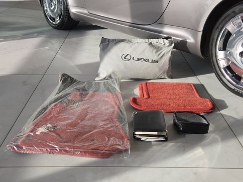 Used 2002 Lexus SC 430 Convertible RWD image 16