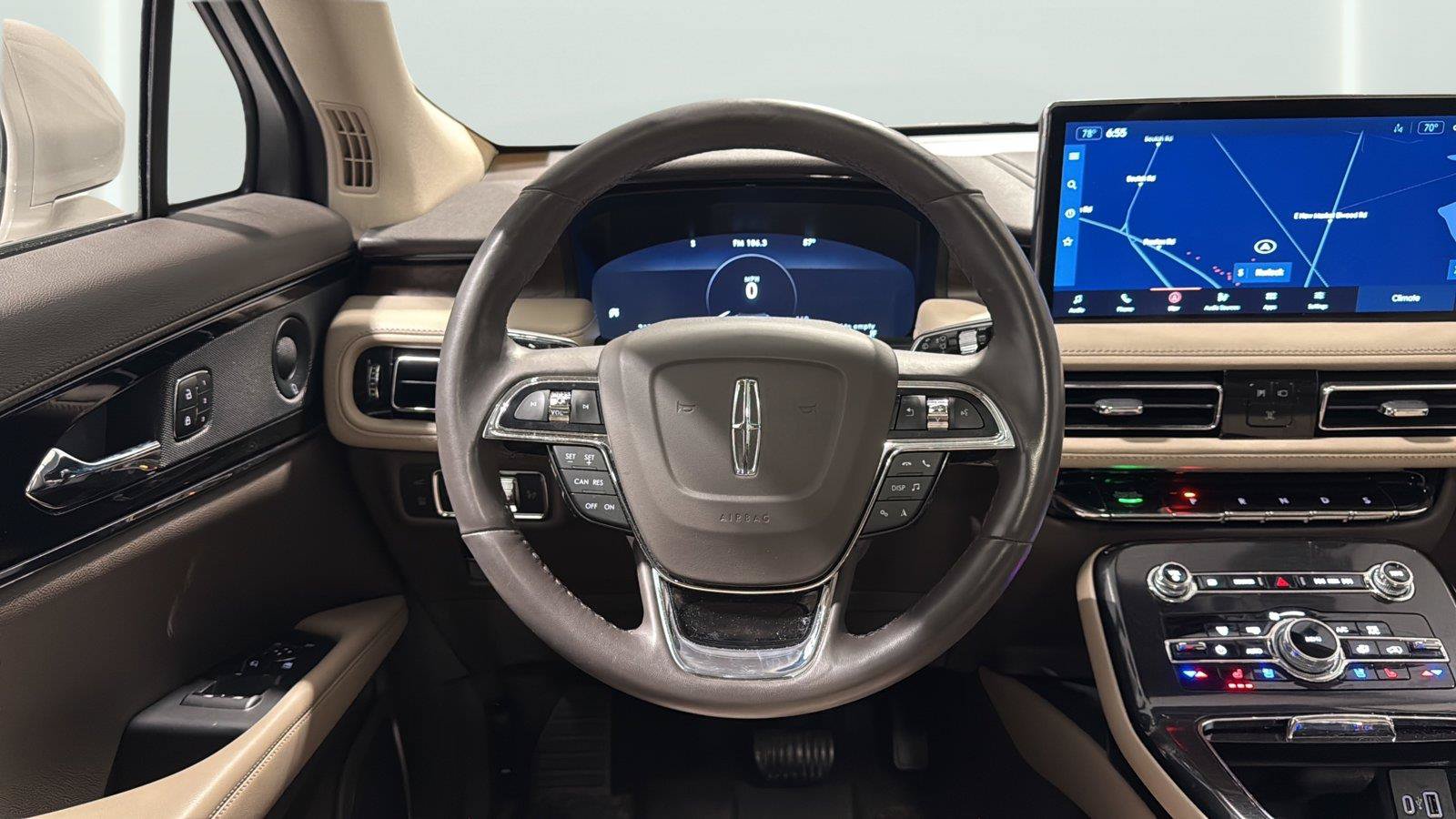 Used 2023 Lincoln Nautilus Reserve w/ Luxury Package AWD/4WD image 12