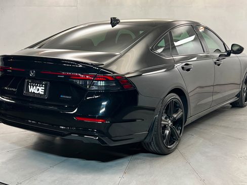 Used 2024 Honda Accord Sport image 6
