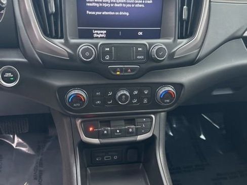 Used 2024 GMC Terrain AT4 w/ Infotainment Package II image 24