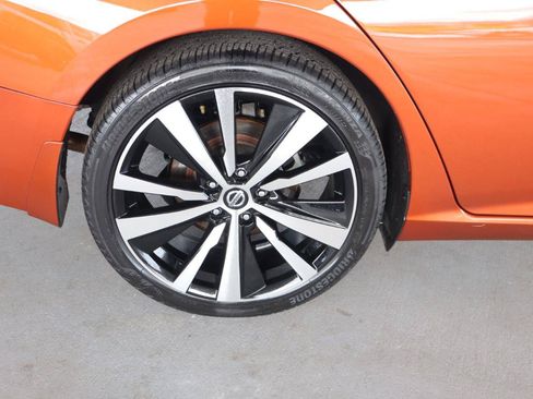 Used 2021 Nissan Altima 2.5 SR w/ SR Premium Package FWD image 5