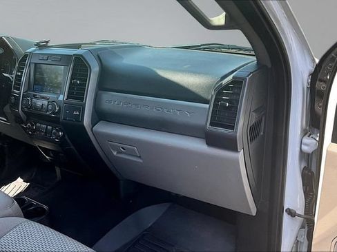 Used 2021 Ford F250 XLT AWD/4WD image 24