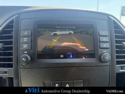 Used 2023 Mercedes-Benz Metris image 28