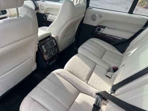 Used 2016 Land Rover Range Rover HSE image 29