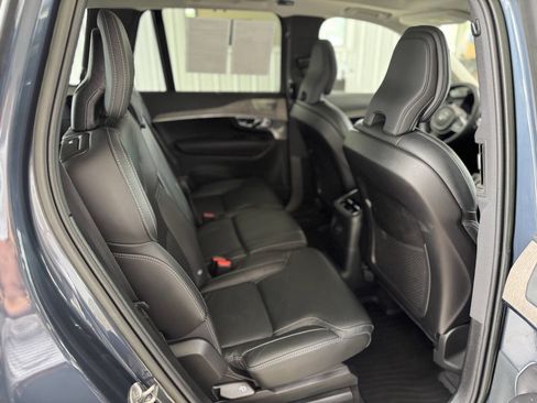 Used 2022 Volvo XC90 T8 Inscription w/ Advanced Package image 41
