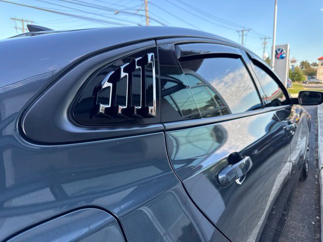 Used 2021 Chevrolet Malibu LT FWD image 25