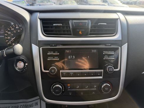 Used 2017 Nissan Altima 2.5 SR image 14