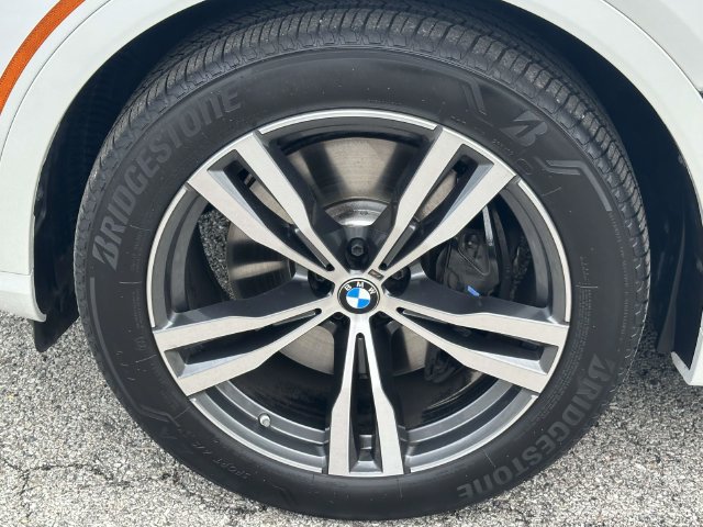 Used 2026 BMW X7 xDrive40i AWD/4WD image 13